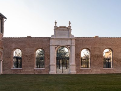 Palazzo dei Diamanti Corte